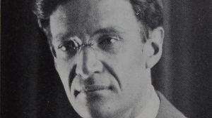 A black and white headshot of Edgar Ansel Mowrer